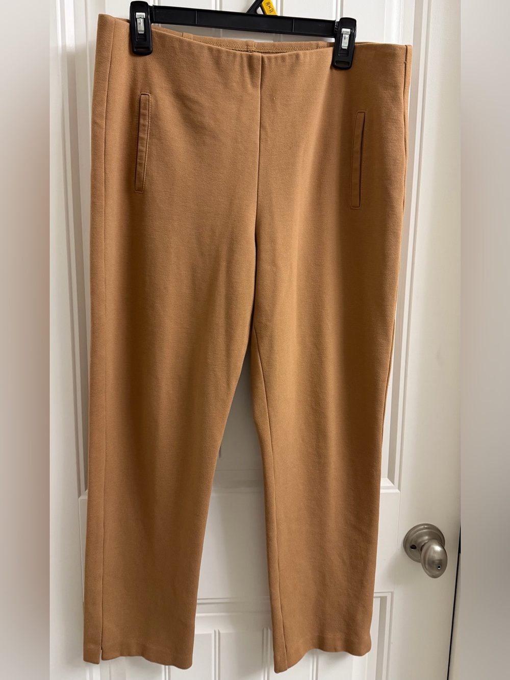 Chico’s Camel Brown Ponte Ankle Pants Pull-On Women’s Size 2 US 12/14